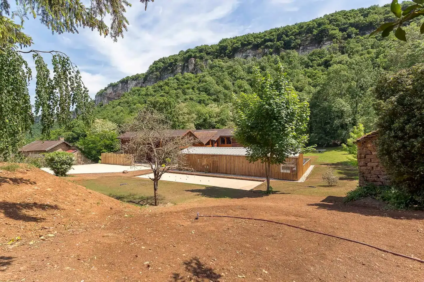 Maison Gaïa — jardin et nature, vignobles Côtes du Rhône